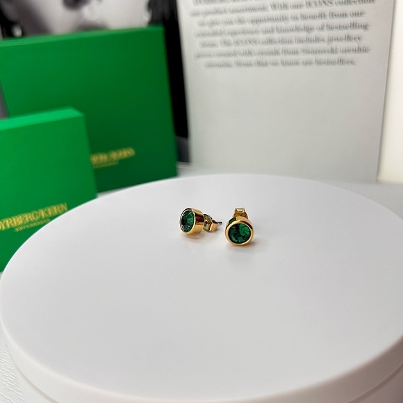 DragoBraga Jewelry - Emerald Green Crystal Gold Stud Earrings, Green Stone Stud Gold Earrings